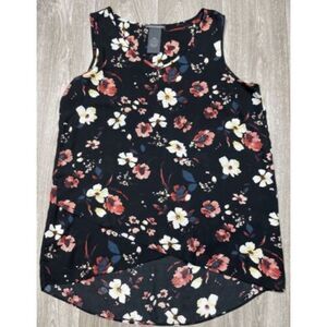 Chelsea & Theodore Sleeveless Blouse